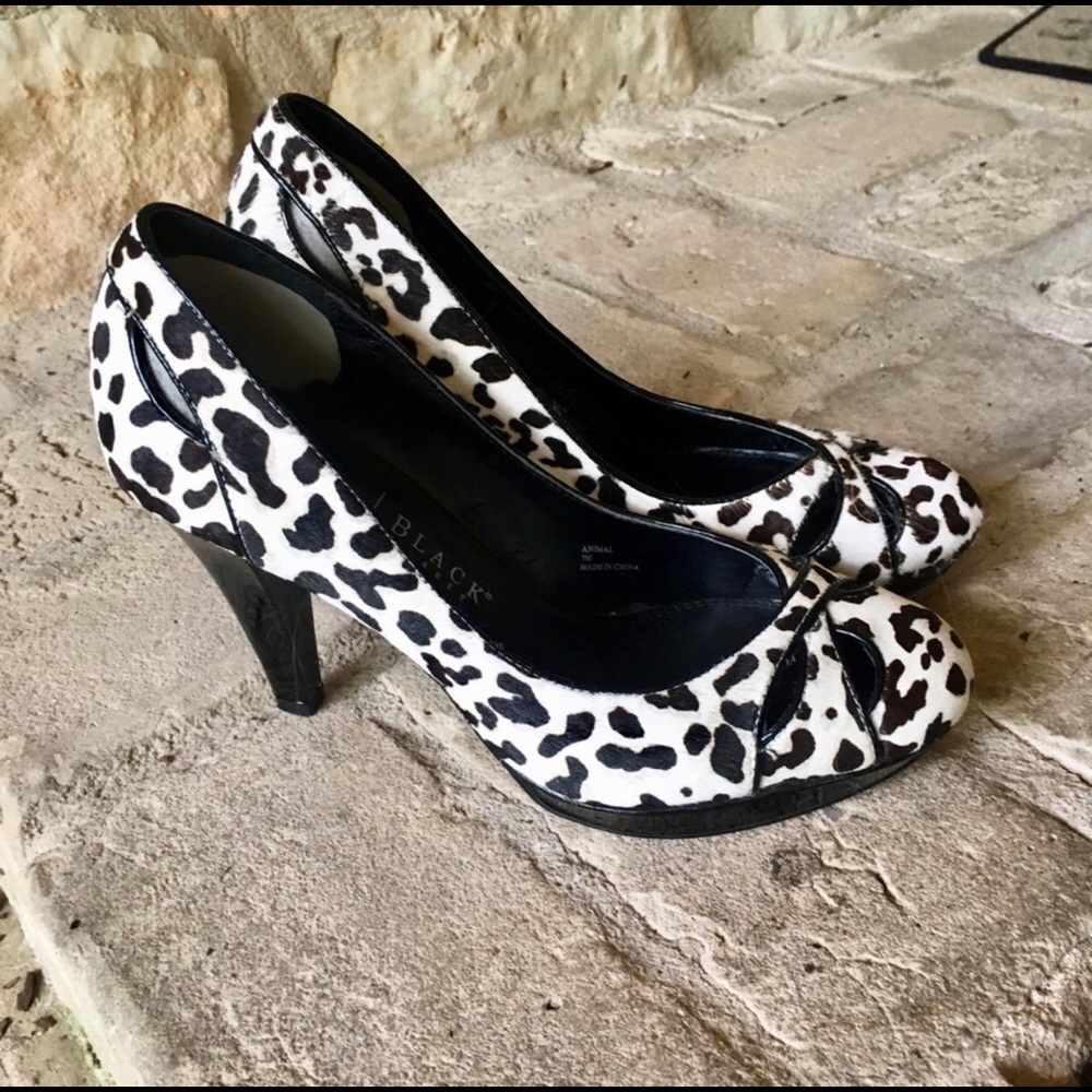 White House Black Market size 7 heels